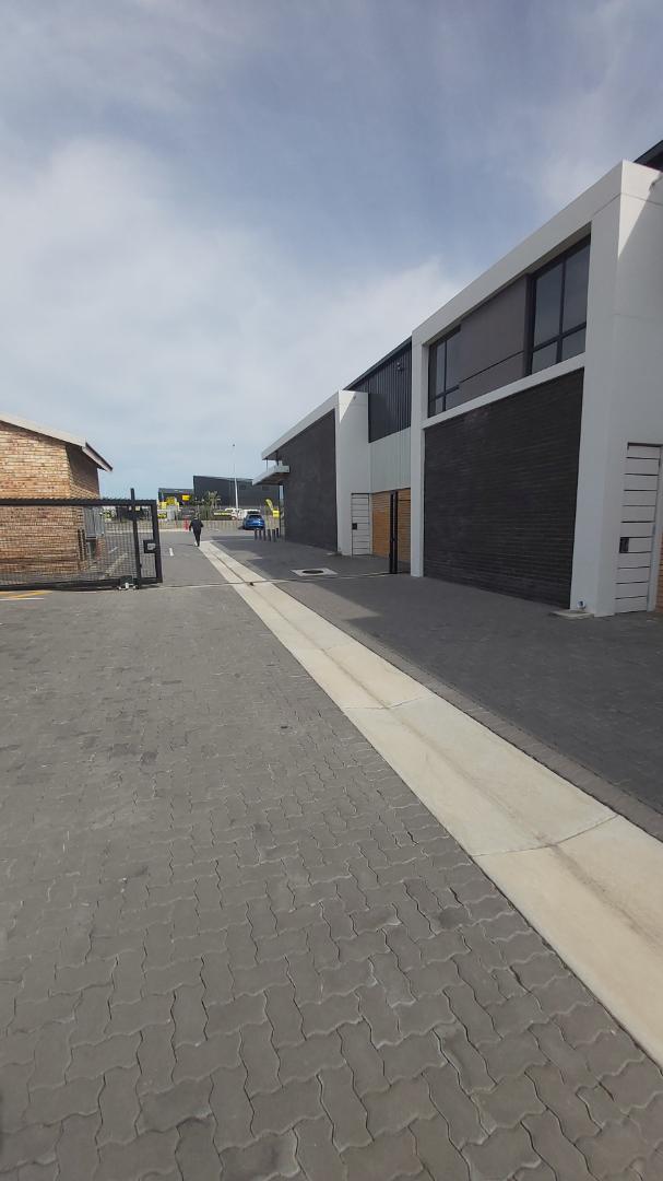 To Let commercial Property for Rent in Fairview Eastern Cape